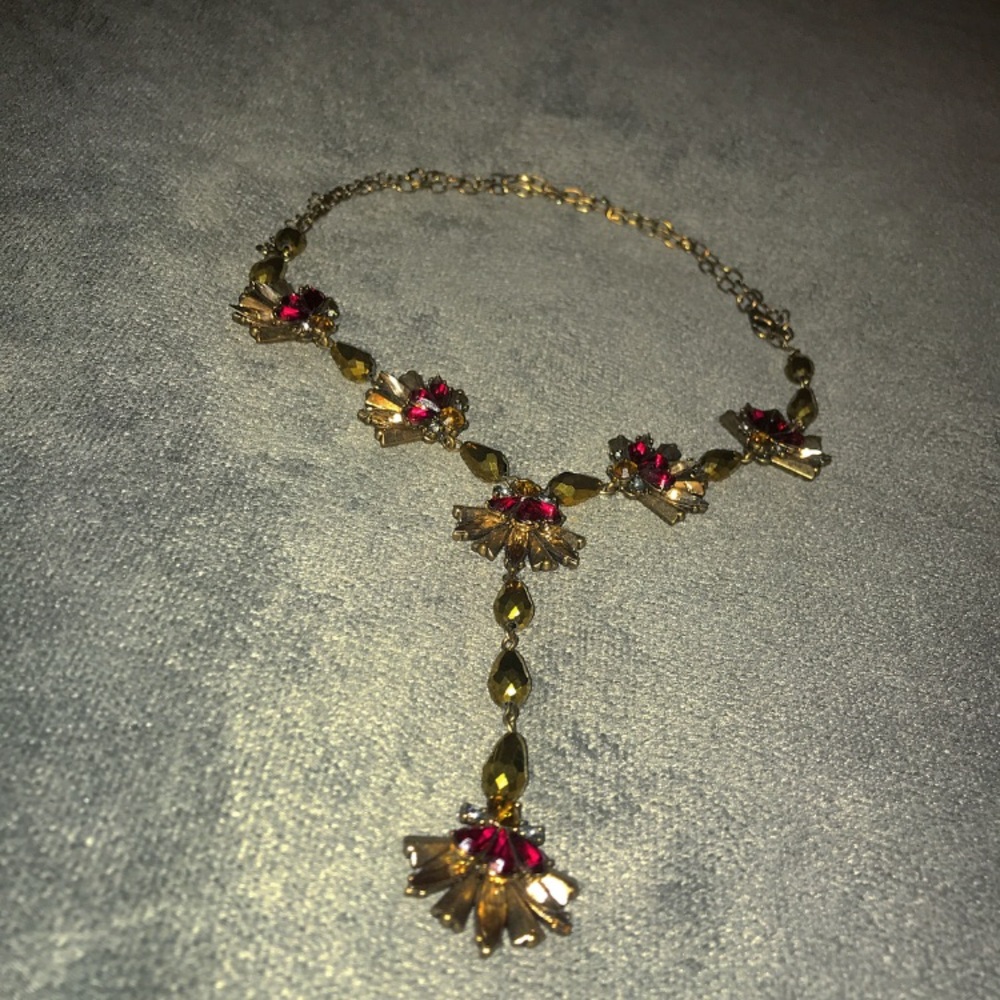 Unique Windsor Statement Necklace